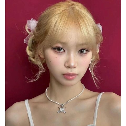 金采源同款白色 YVMIN 联名 Double Arrow Heart 项链