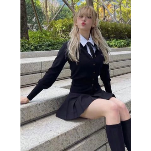 Vivienne Westwoodsomi同款开衫