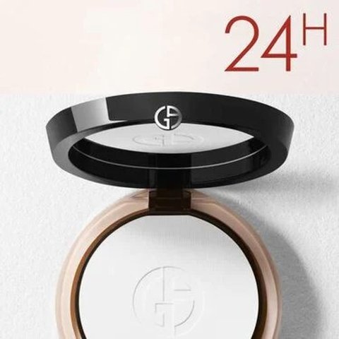 Giorgio Armani权力「柔光镜」粉饼