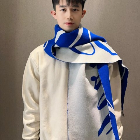 Burberry羊毛围巾