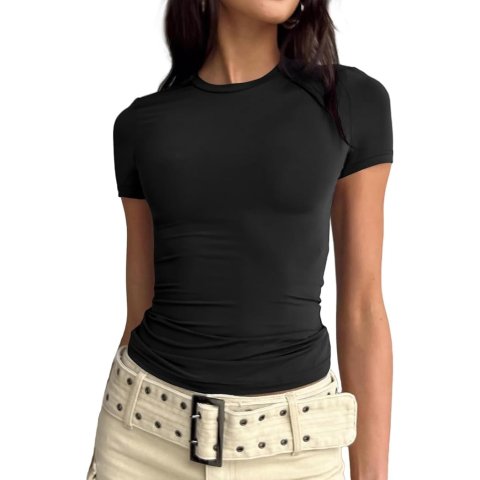 我瞅你跟金姐的fits everybody一样黑色短袖