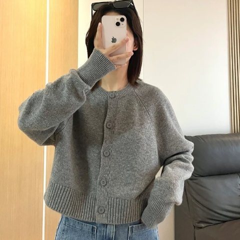 COS蹲补货！@我的衣橱圆领羊毛开衫