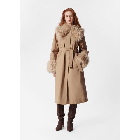 & Other Stories皮草大衣