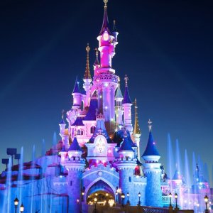 Disneyland Paris 迪士尼乐园 3天2晚 2025年11月和2026年1月