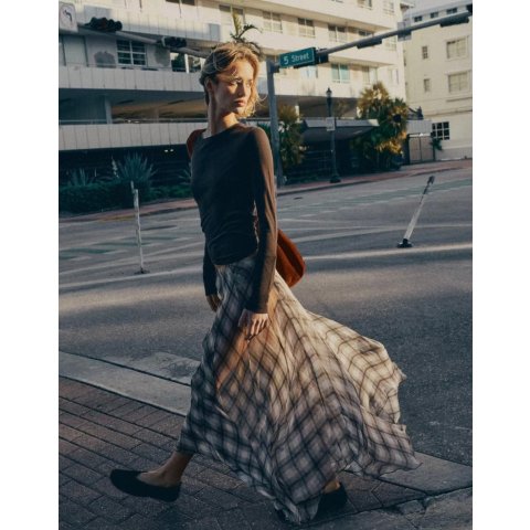 Massimo Dutti全网抢断货！图片@卷卷爆款半裙