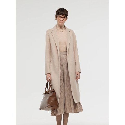 GOELIA奶油色大衣