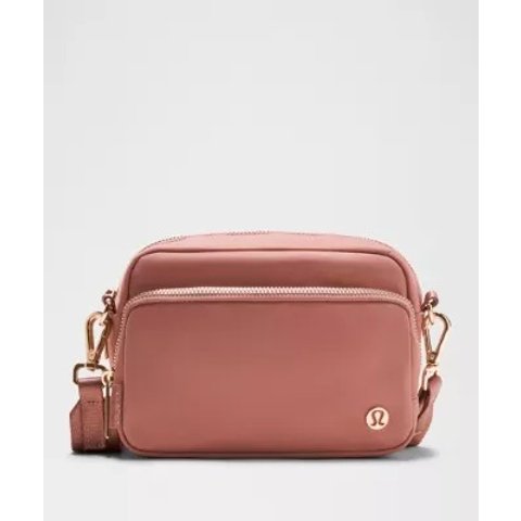Lululemon斜挎包