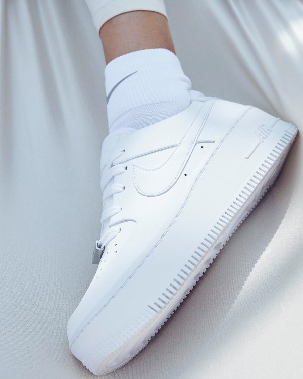 Air Force 1 运动鞋