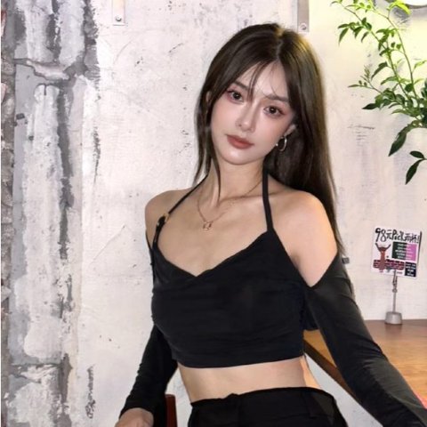 Jacquemus美到爆炸！！！@Jojoye黑色荡领上衣