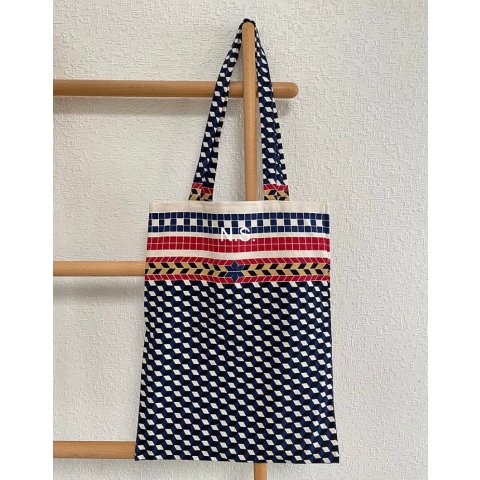 代购都追着买！图片@NICESIDENeues Museum博物馆 帆布袋