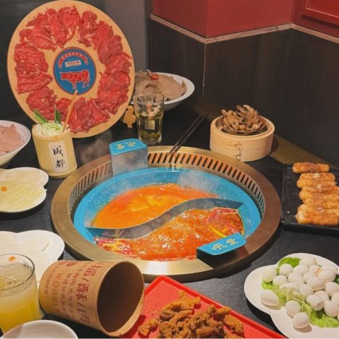 坐实美食之都 中餐卷起来！吼堂火锅🫕即将登陆杜塞 成都烟火气集市火锅 不用再去柏林啦