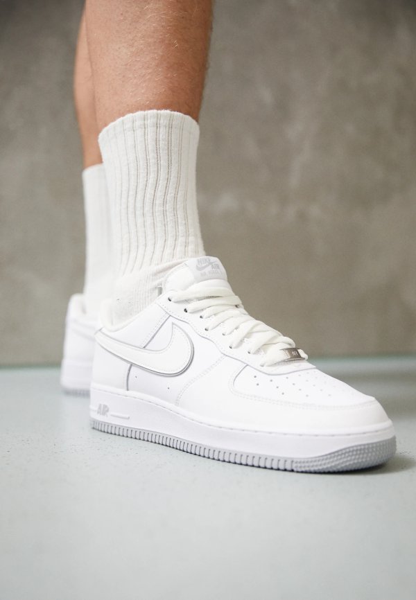 AIR FORCE 1