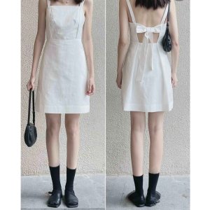 COS蝴蝶结小白裙