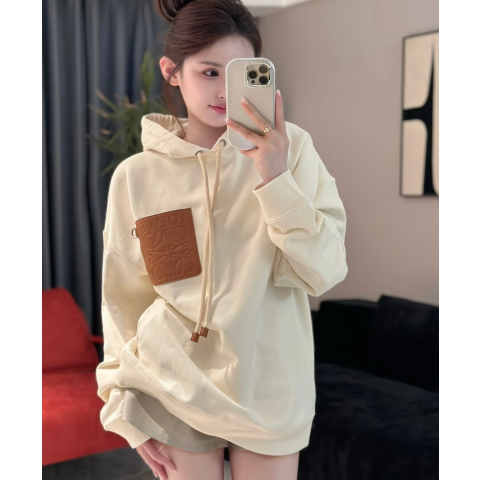 Loewe上次一下就抢断货！s和m都补货！同系列白标logo卫衣