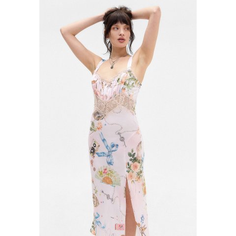 Kimchi Blue樱花裙