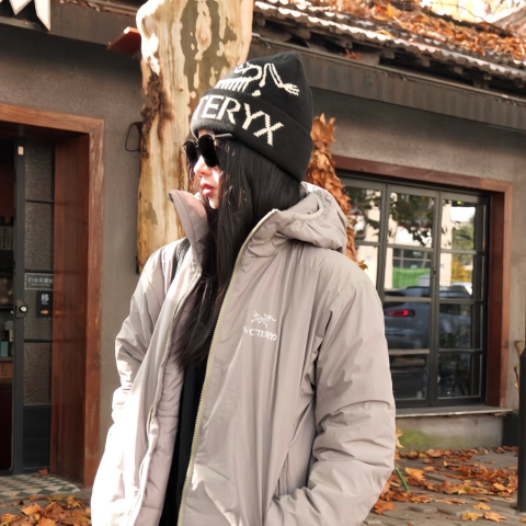 Arc teryx男款 但是女生也能穿！@1987ATOM HOODY 冲锋衣夹克