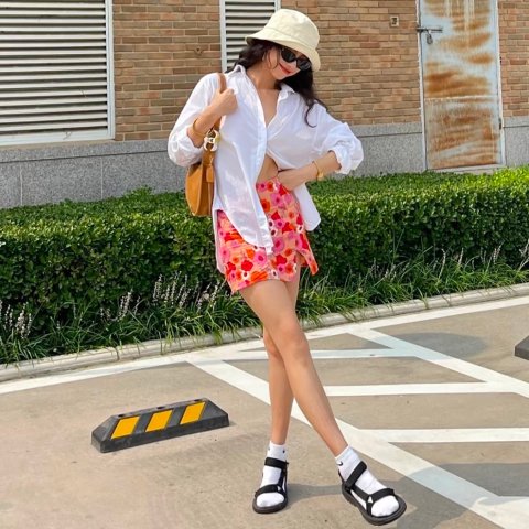 Hollister夏天当防晒衫真的香 @sweet猫爷Hollister 蕾丝白衬衫