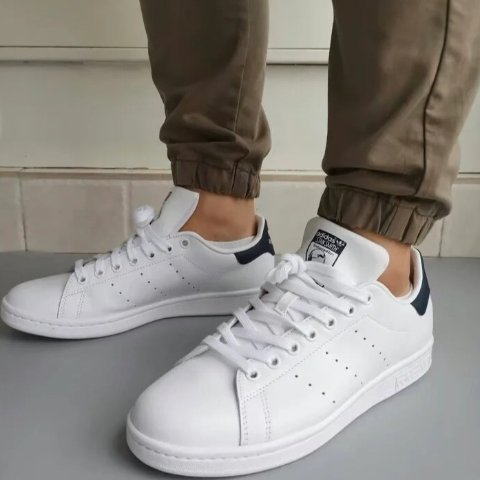adidas OriginalsStan Smith 小白鞋