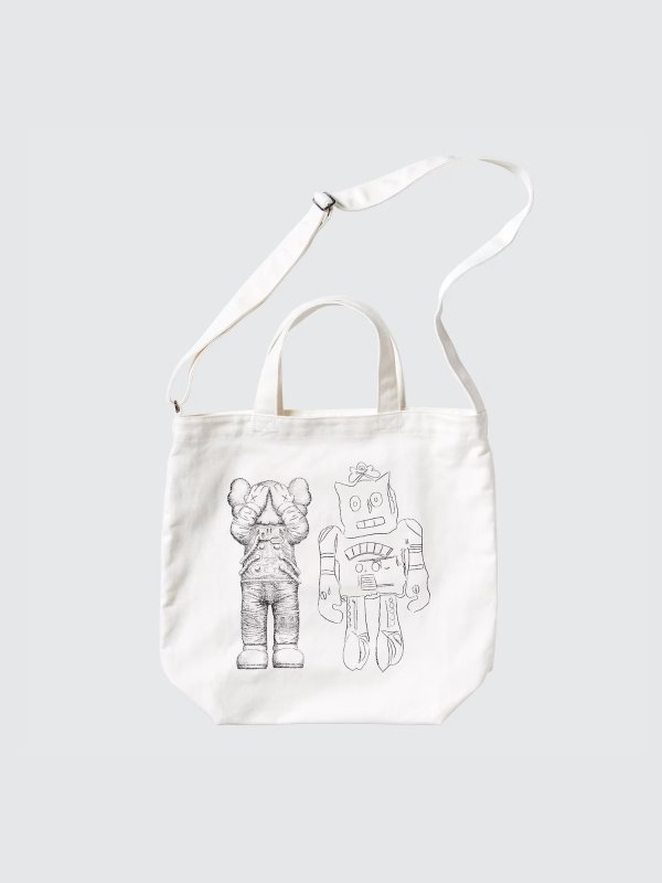 KAWS 联名托特包