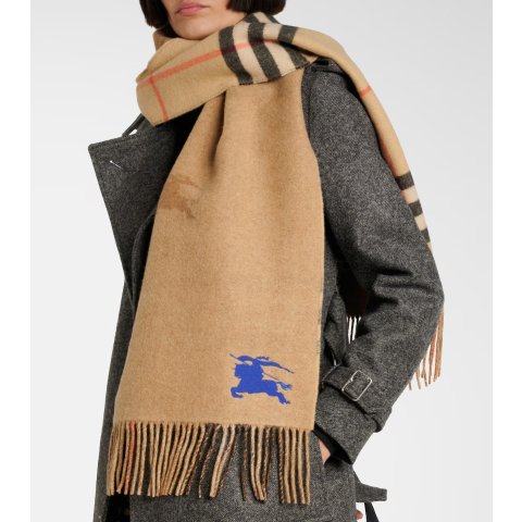 Burberry双面羊绒围巾
