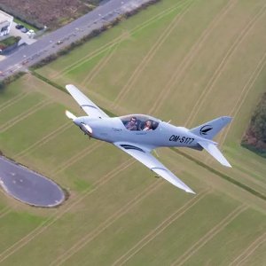 有30分钟/60分钟课程可选>>Prime Aviator 战斗机体验课