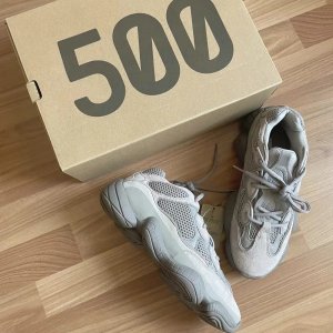 Yeezy黄金36还有！！快冲！！500 大童款水洗灰