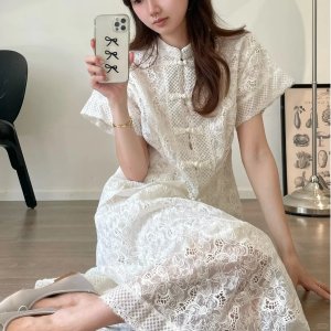 3.5折起+叠7折 封面三件套€65GOELIA 这价格？还有新中式？我是回国内了吗🤨