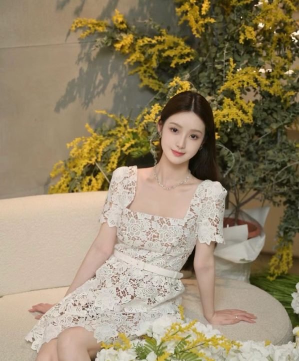 白色蕾丝裙