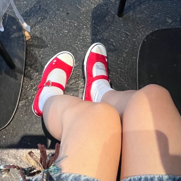 玛丽珍帆布鞋