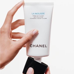 66折起 眼唇卸妆液仅€28Chanel 山茶花洁面补货👉🏻€36/支 vs 国内官价¥520 闭眼囤！