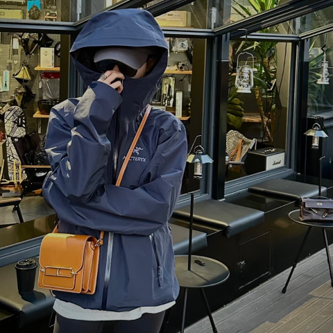 Arc teryx防雨防风去北欧首选 @小麦BETA LT 冲锋衣 午夜蓝