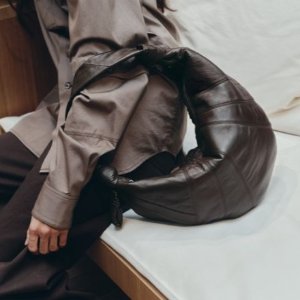 Nugnes 季中大促！👗SP缎面裙、NB球鞋、Moncler反季囤