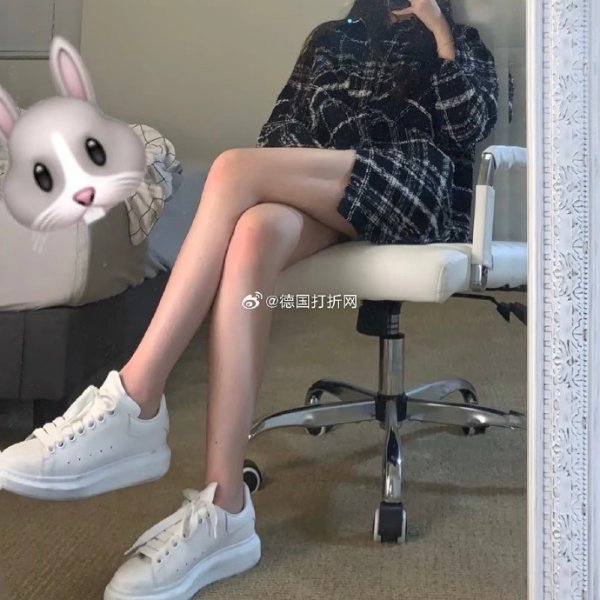 纯白色小白鞋