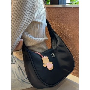 LululemonPrada hobo平替打折了!!!@越越顺心City Essentials 腋下包 4L