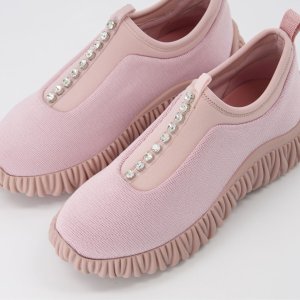 Miu Miu震惊了！！！1.9折粉色运动鞋