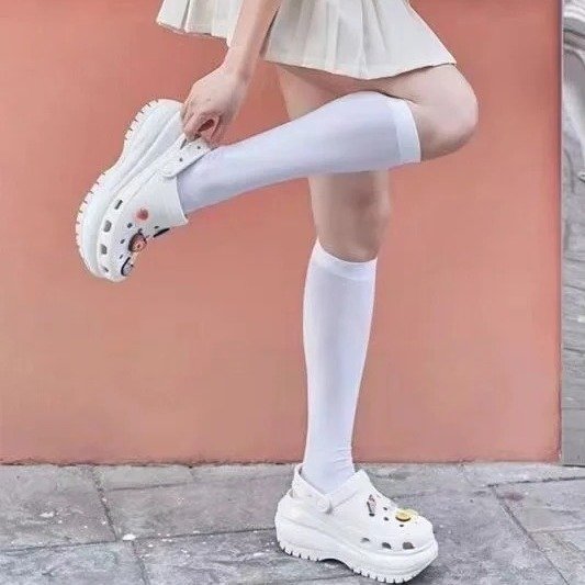 光轮厚底洞洞鞋 女款