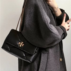 Tory Burch3位数的价格，4位数的颜值@CallmewhiteeKira 菱格纹链条包