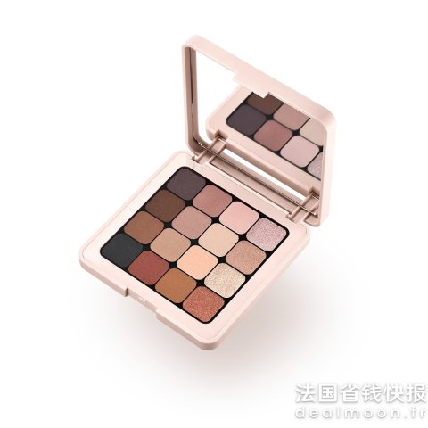 emma roberts 联名眼影盘