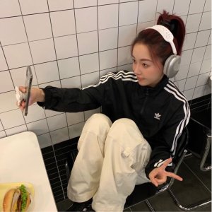 Adidas经典外套 
