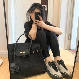 2折起！jennie同款700仅€33Yeezy 跌破底价⏰马上断货！奶油白500仅€54（原€216）