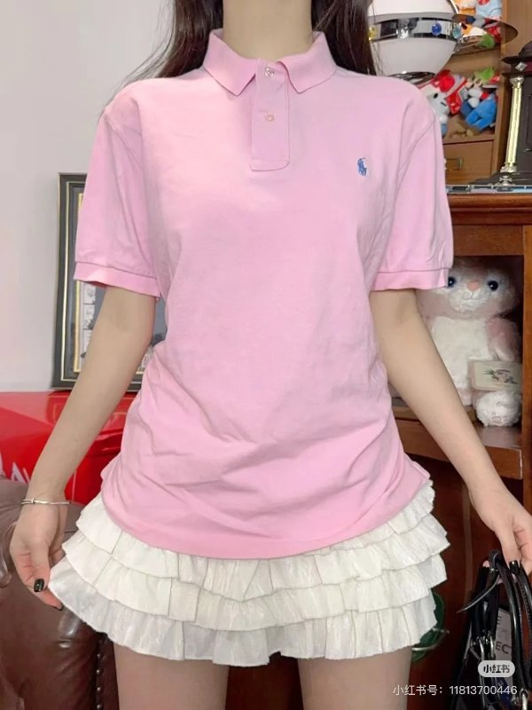 2粒扣粉色polo衫