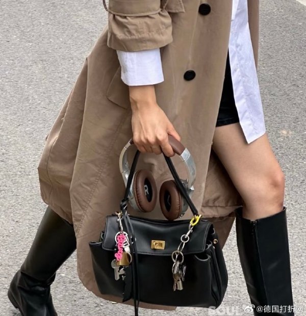 BALENCIAGA Rodeo 单肩包