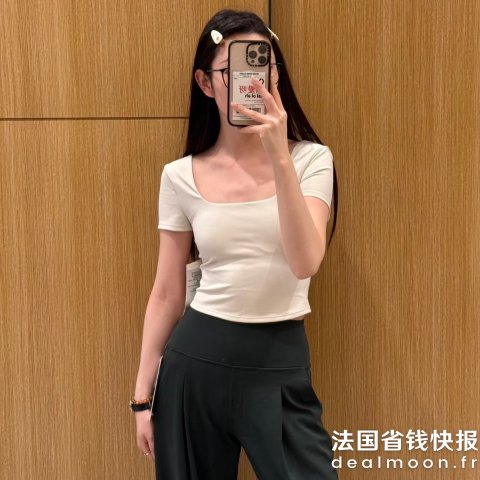 Lululemon@优秀的花花 同款蓝色Wunder Under 方领上衣