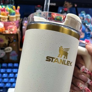 Stanley白金配色 月球表面质感 真的好罕见啊！满月白 | 1,2L