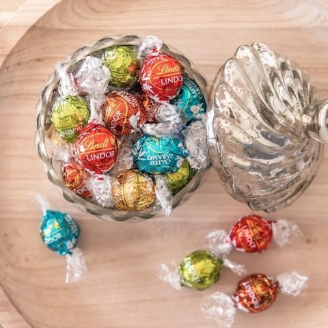 限时6.5折，只要€5.8！Lindt LINDOR 巧克力礼盒🎁定价都是€8.99的，划算哭鸟