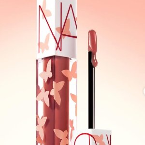 7折起+再送大白饼+腮红+化妆包！