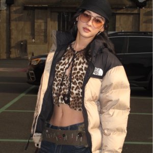 The North Face 北面触底价！黑色薄款冲锋衣€55