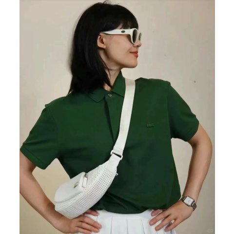 Lacoste如何会不迷恋呢 @重生之我在万象城法国鳄鱼墨绿色Polo衫