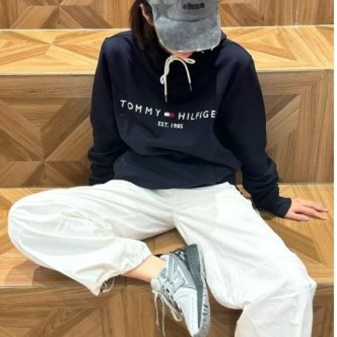 Tommy HilfigerTommy Hilfiger经典卫衣