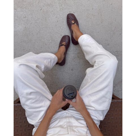 国内网友苦等1个月 这里打折买@Alohas芭蕾平底鞋 红色